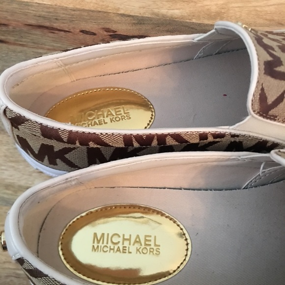 NWOB Michael Kors Slide-On Sneakers - Picture 5 of 7